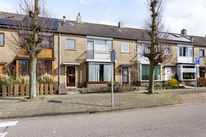 Zeestraat 44, 4761HL Zevenbergen